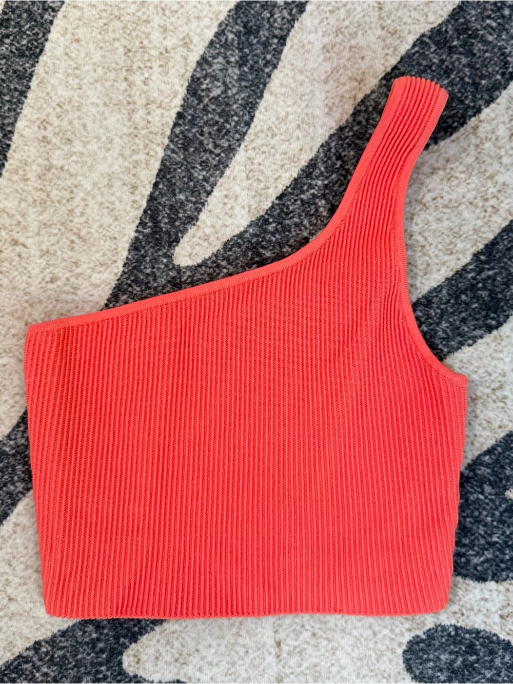 NWOT Babaton Sculpt Knit One-Shoulder Cropped Tank Coral Pink Medium
